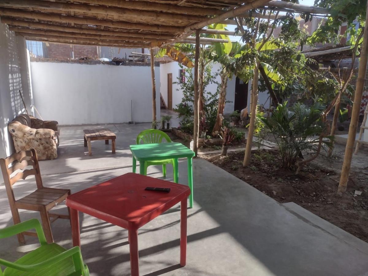 Flying Monkey Hostel Nazca Exterior photo